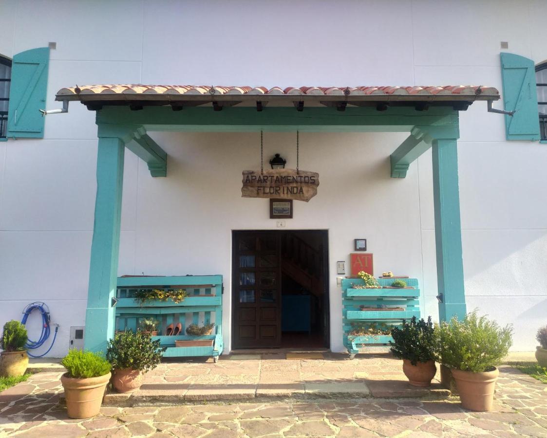 Apartamentos Florinda Ucieda Exterior photo